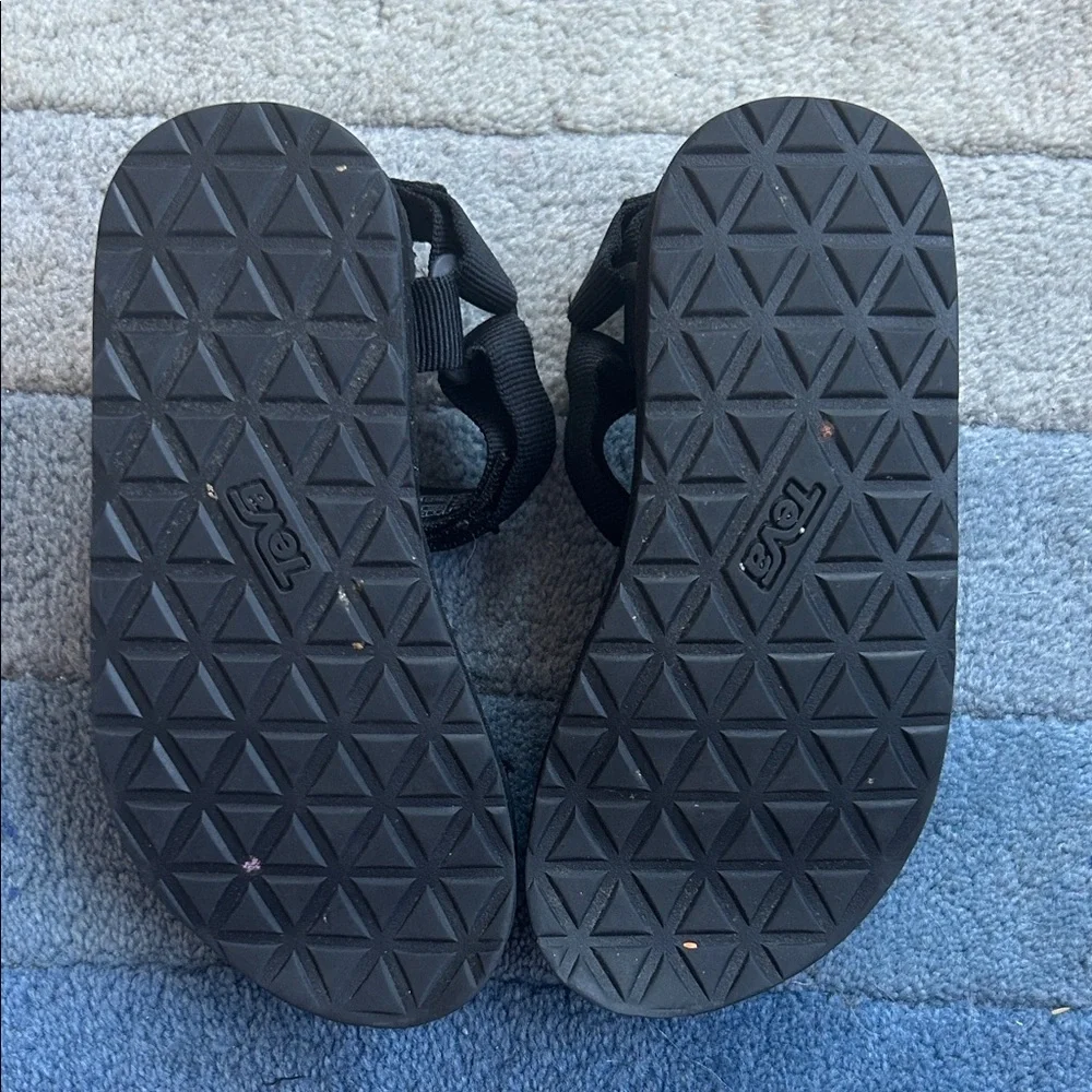 Teva Kids Black Sandals - Picture 11 of 11